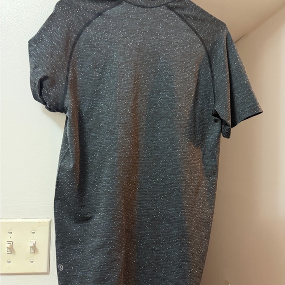lululemon athletica Other - lululemon athletica Charcoal Short Sleeve Tee